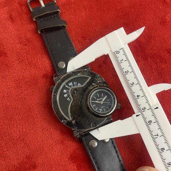 OULM Watch 9591 Dual Time Dials Military Quartz Black Face Needs Repairs/Battery - Picture 13 of 15